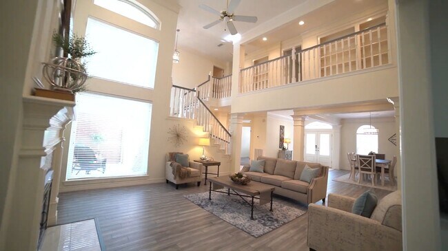Building Photo - 3406 Kingsway Ct