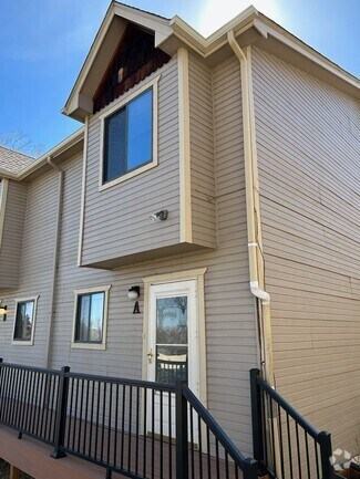 Building Photo - 1506 Crestone Ave