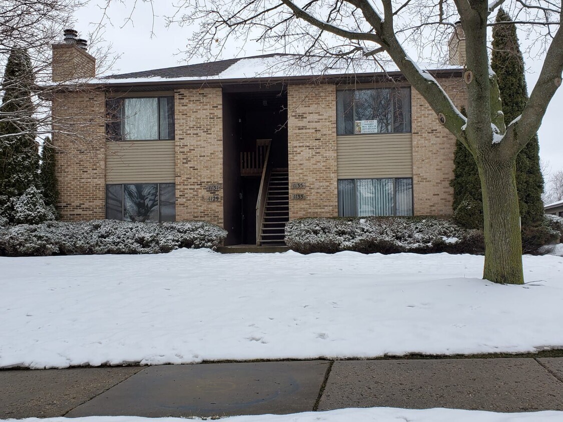 1135 Kane St Unit 1135 Kane St, South Elgin, IL 60177 Condo for Rent