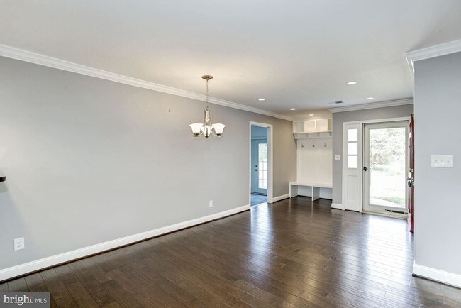 Building Photo - 6535 Riefton Ct