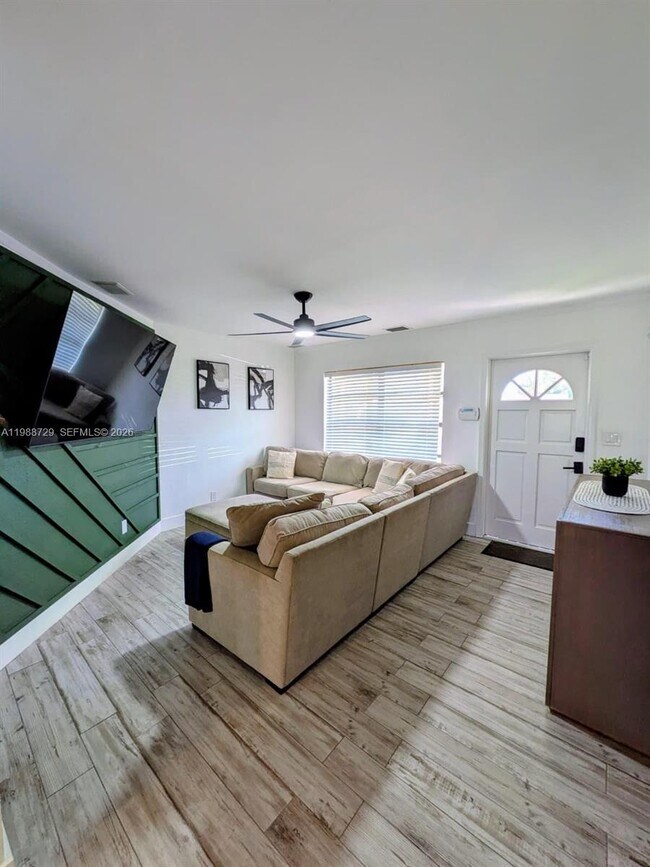 Foto del edificio - 301 NW 51st St