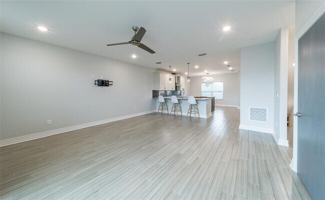 Foto del edificio - 2325 1st Ave S