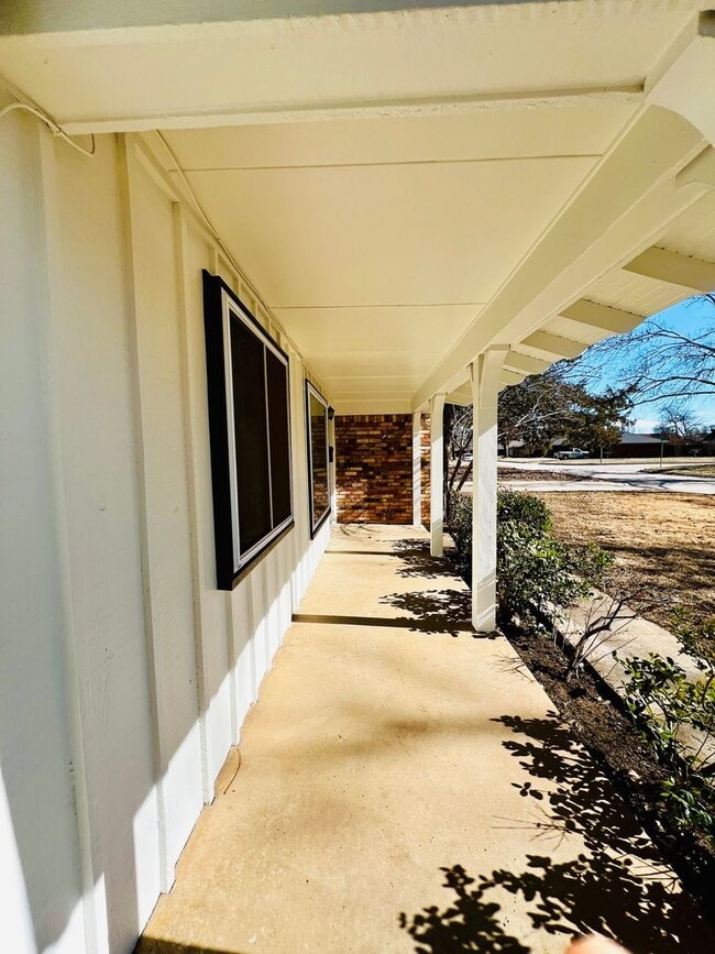 Building Photo - Updated 3BD 1.5BA Home Located in Belle Isle Area!!