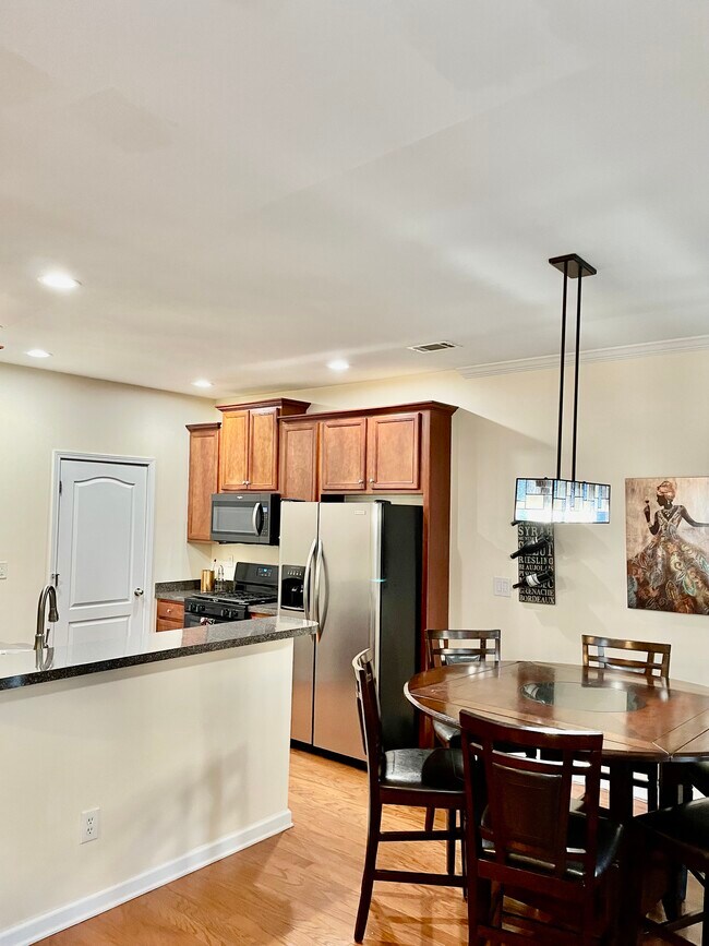 Foto del edificio - 1850 Lakewood Terrace SE
