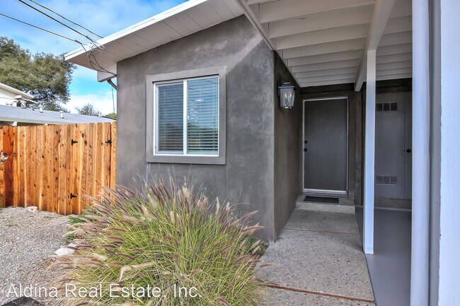 Building Photo - 231 Mar Vista Dr
