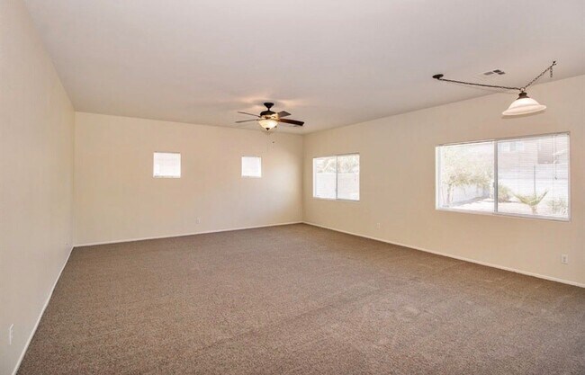 Foto del edificio - 6053 Gum Springs St