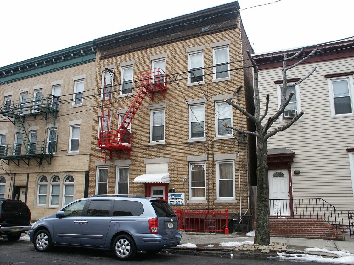 Primary Photo - 54 Wright Ave