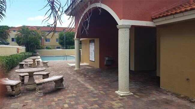 Building Photo - 15250 SW 134th Pl