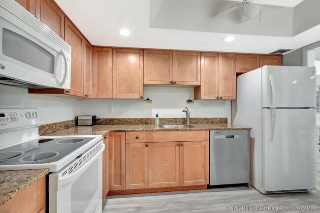 Foto del edificio - 1566 Bridgewood Dr