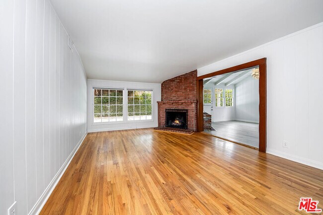 Foto del edificio - 6629 Sunnyslope Ave