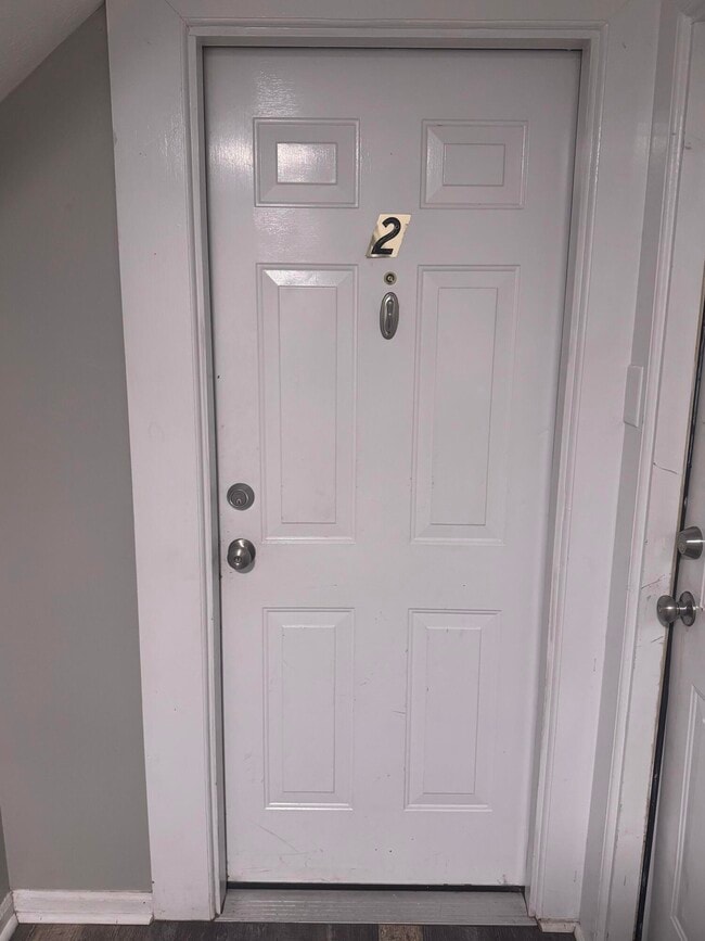 Building Photo - 421 Johnson Ave