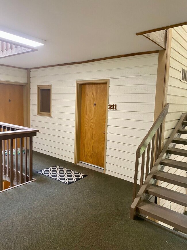 Foto del edificio - Furnished 2-Bedroom Condo with Great Amenities