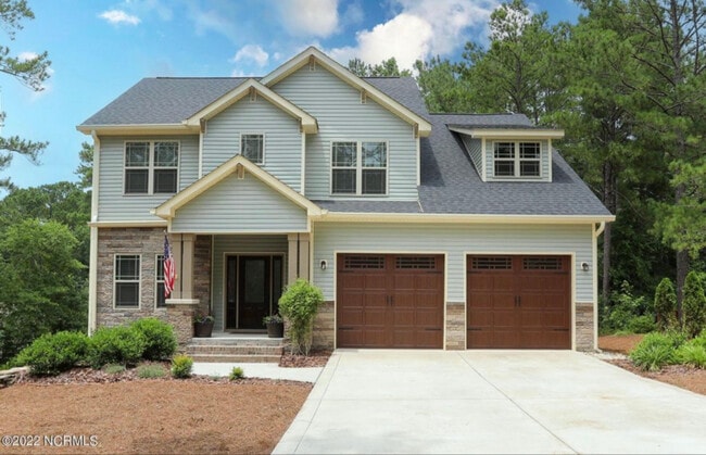 Building Photo - 135 Kingswood Cir