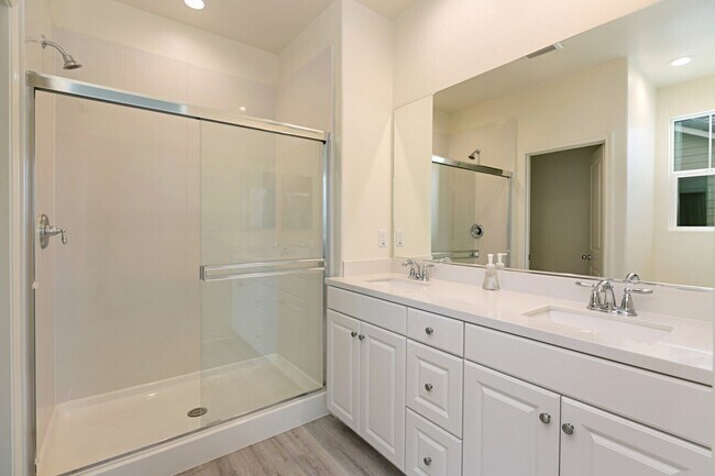 Foto del edificio - 501 Turnstone Ln