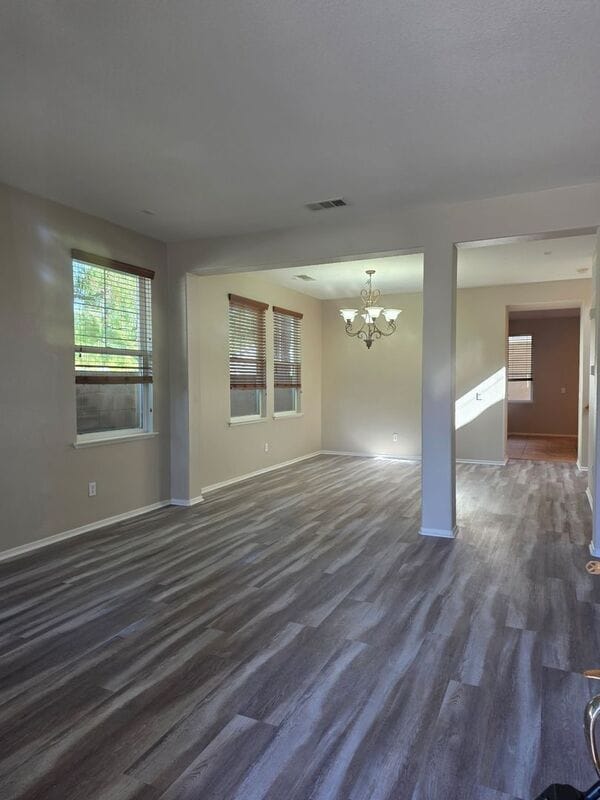 Foto del edificio - 28958 Newport Rd