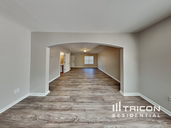 Foto del edificio - 4912 Magnasco Ln