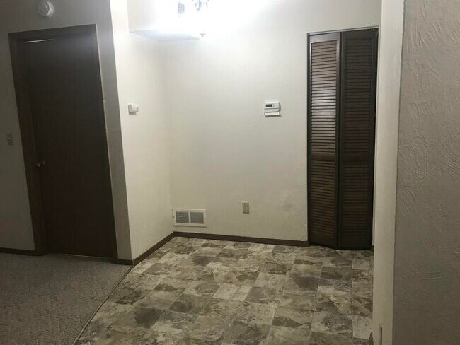 Foto del edificio - 14 Pepperwood Ct