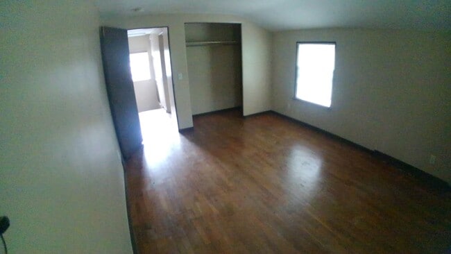 Bedroom in back of home - 2718 Roseland Ave