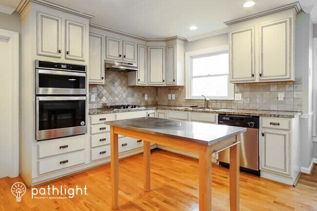 Foto del edificio - 3804 Tangle Oak Dr, Clemmons, NC, 27012