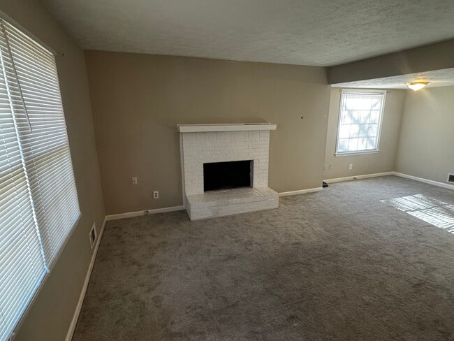 Building Photo - Room in Townhome on Cedar Creek Ct NW