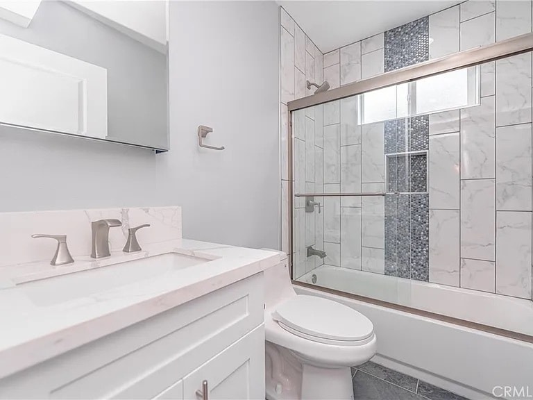 Building Photo - 1265 E Adams Blvd