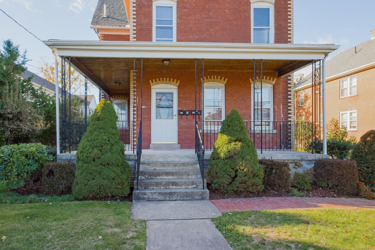 Primary Photo - 181 Newington Rd