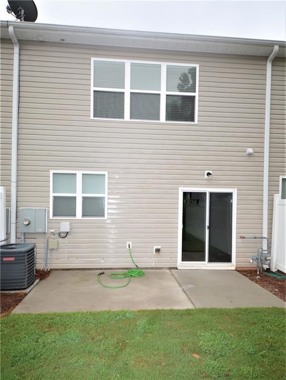 Foto del edificio - 4724 Beacon Ridge Ln