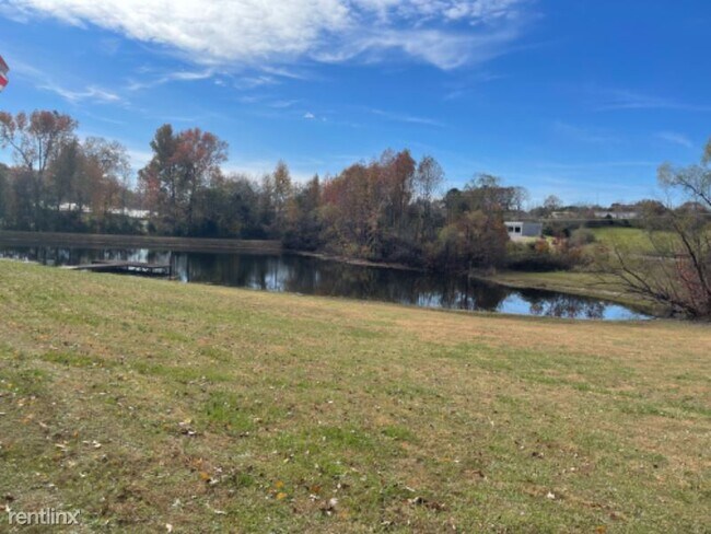 Foto del edificio - 3 br, 1 bath House - 10024 Hwy 58