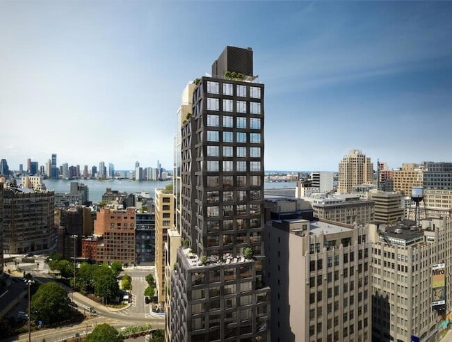 Building Photo - 111 Varick St
