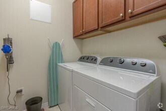 Building Photo - 8172 Chianti Ln