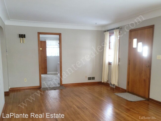 Foto del edificio - 2825 N Holland Sylvania Rd