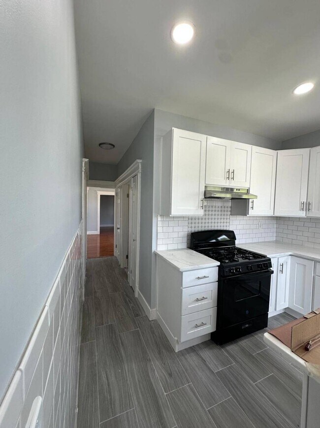 Foto del edificio - 291 Potter Ave