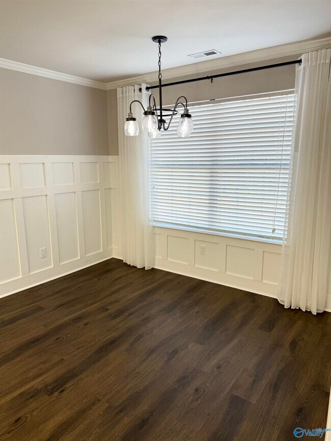 Building Photo - 2422 Quail Ridge Ln SW