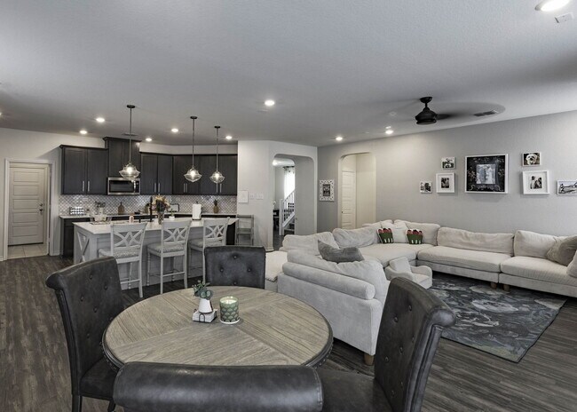 Foto del edificio - A Cibolo Stunner in Landmark Pointe!