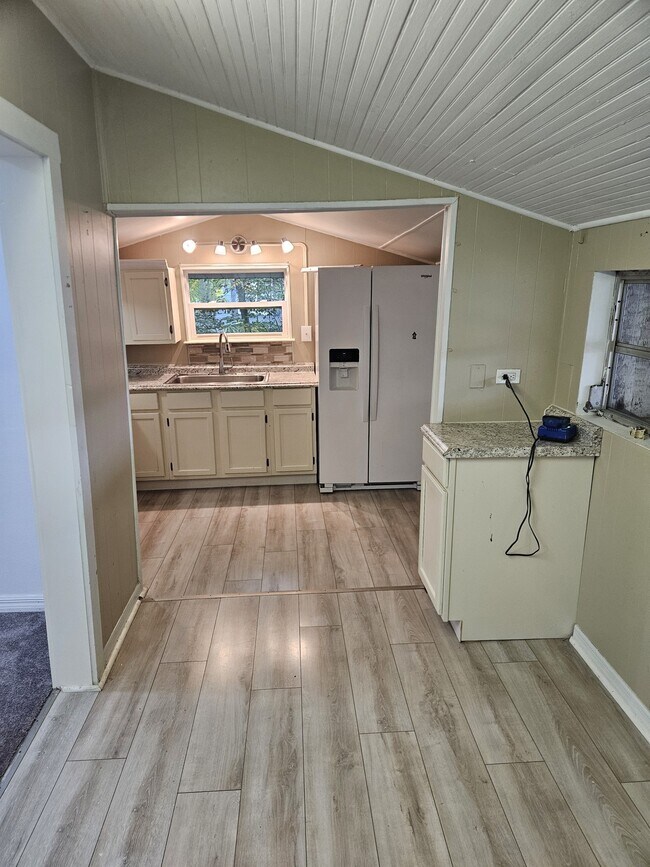 Building Photo - 505 2nd Ave