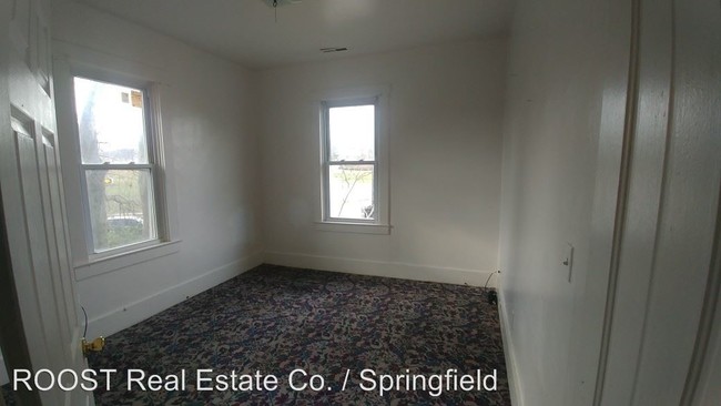 Building Photo - 1 E Pleasant St