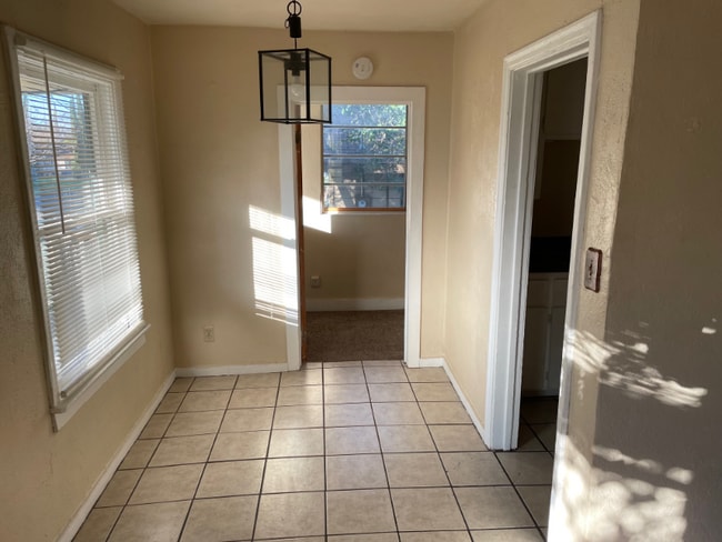 Foto del edificio - 2720 Greenville St