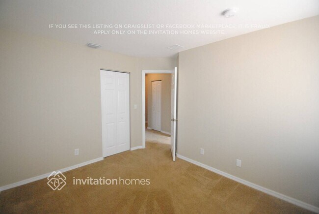 Foto del edificio - 16099 Sierra Palms Dr