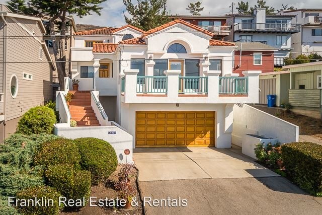 Foto principal - 3 br, 2 bath House - 925 Saint Mary