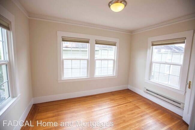 Building Photo - 2 br, 1 bath House - 6643 California Street