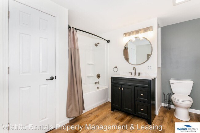 Building Photo - 4 br, 3 bath House - 1106 S. Paige