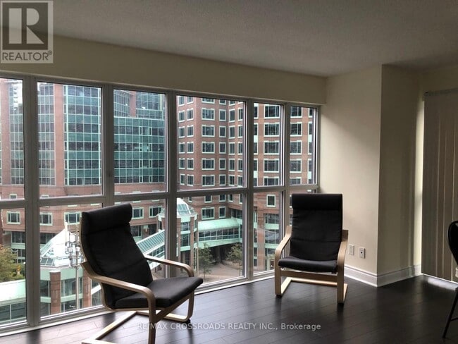 Building Photo - 28-828 Ted Rogers Way