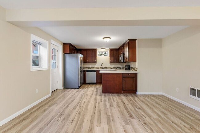 Foto del edificio - 4430 NE 78th Ave