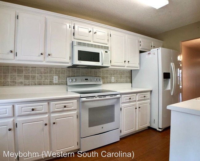 Building Photo - 2 br, 2 bath House - 24 Summit Commons Court