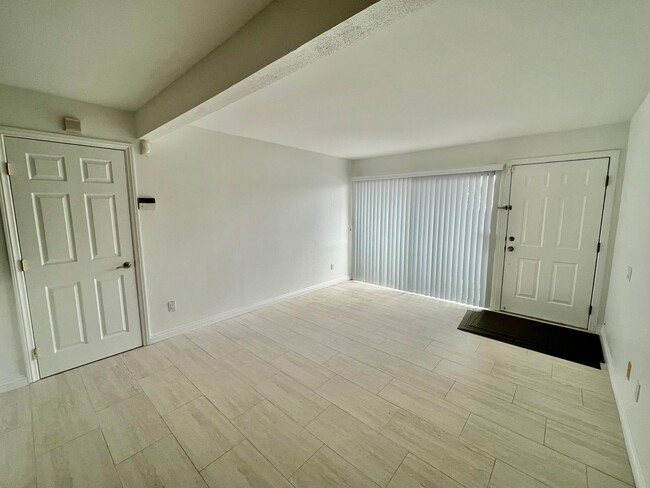 Foto del edificio - This beautiful remodeled 2 bedroom 1 bathr...