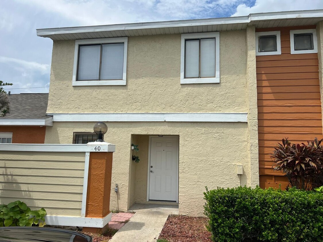 Foto principal - Spacious 2-level townhouse Kissimmee