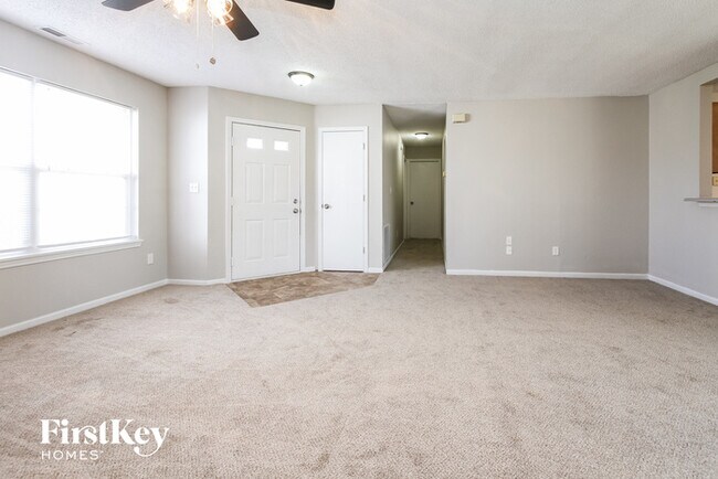 Building Photo - 7608 Lake Vista Ln