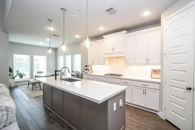 Building Photo - 4207 Ana Ridge Ln