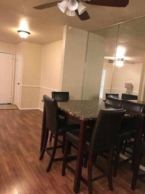 Foto del edificio - 11550 Chimney Rock Rd