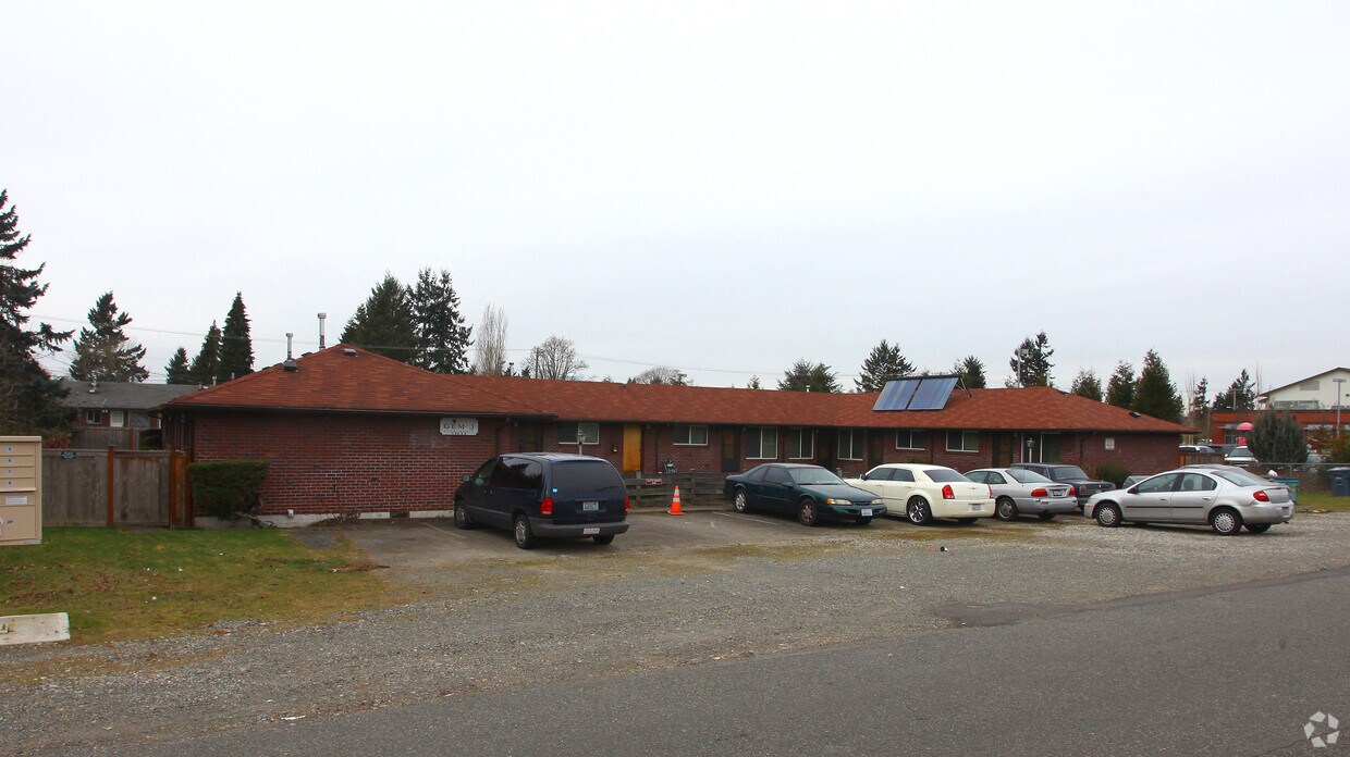 Building Photo - 10606 Kendrick St SW
